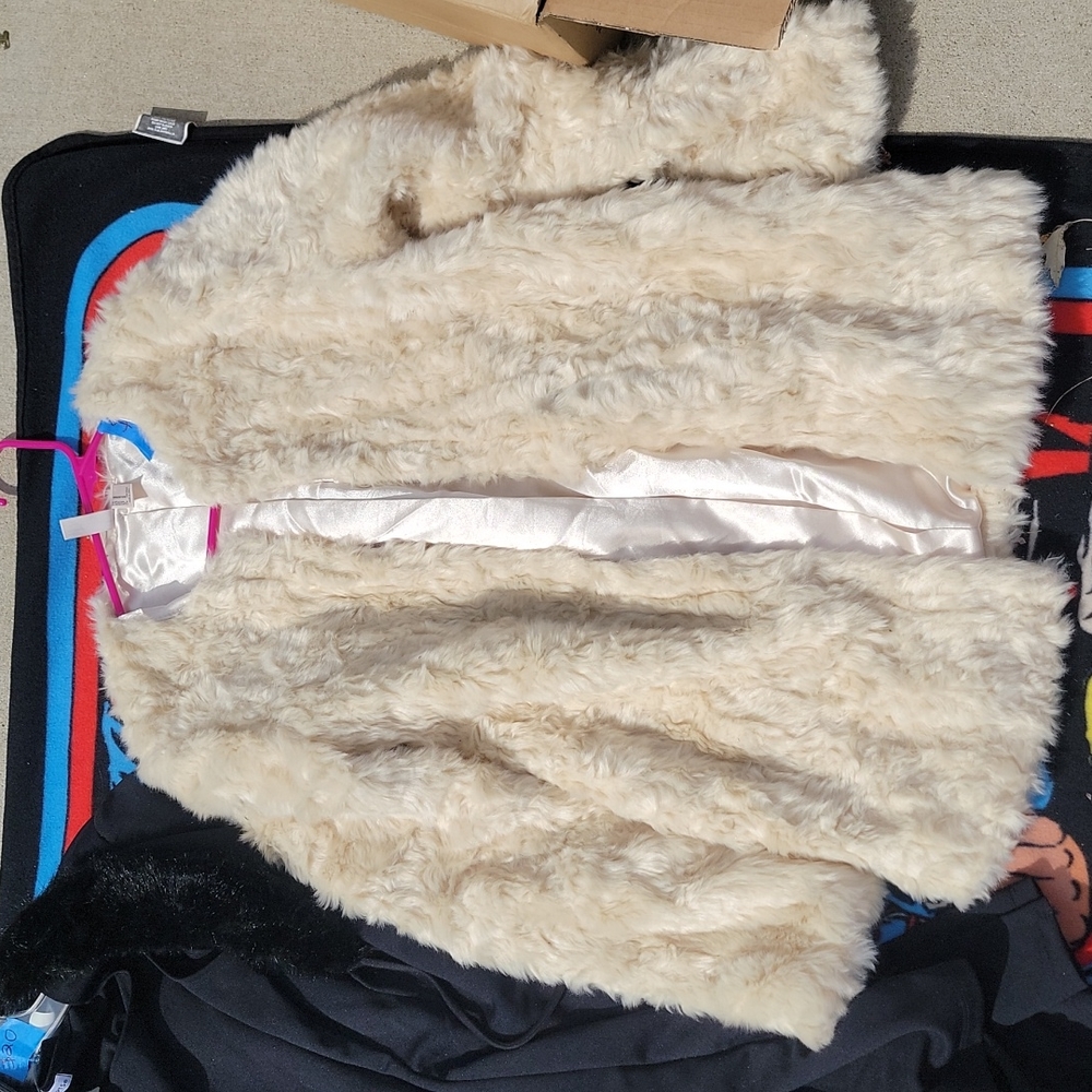 Forever 21 Faux Fur Overcoat M